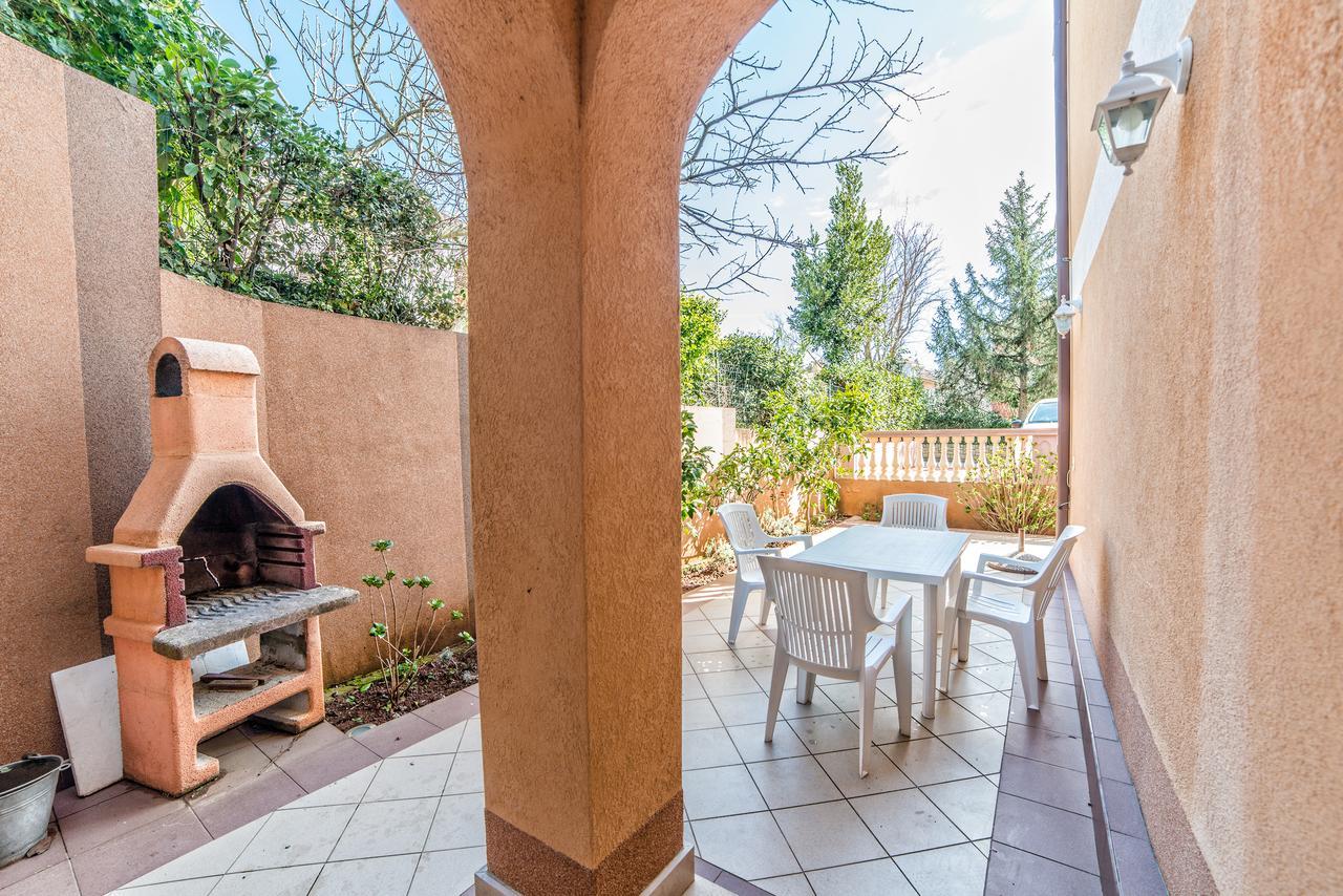 Apartments Canaria Пула Экстерьер фото