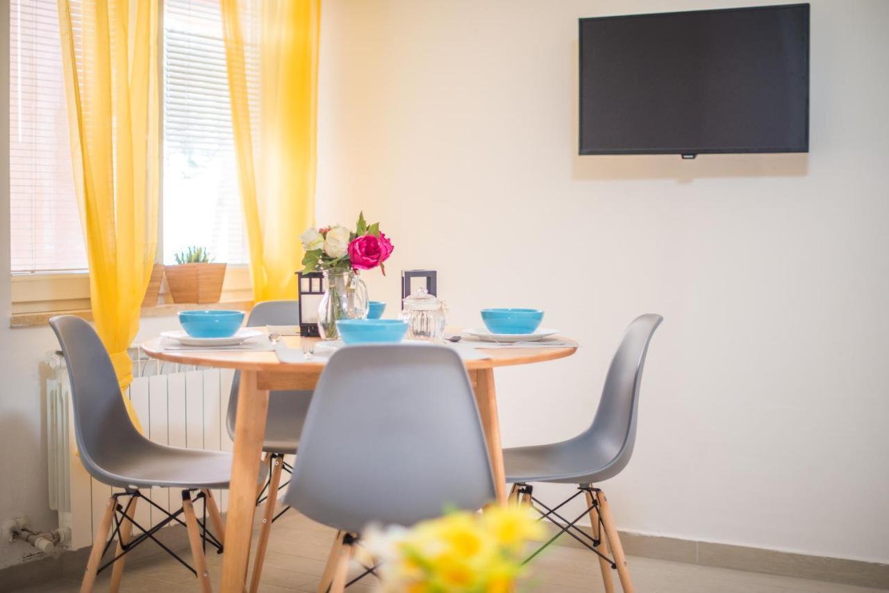 Apartments Canaria Пула Экстерьер фото