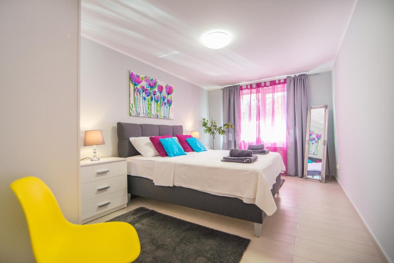 Apartments Canaria Пула Экстерьер фото