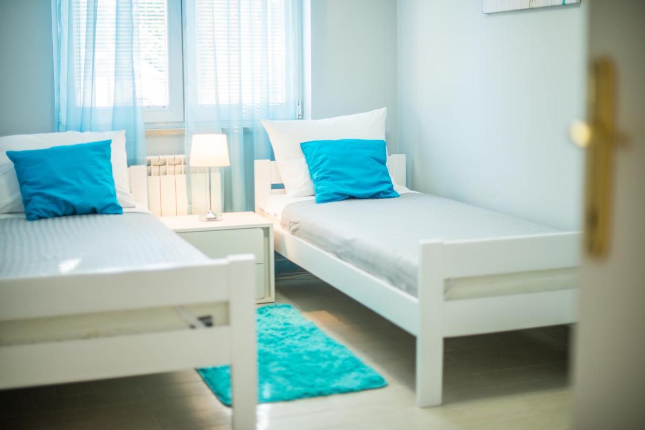 Apartments Canaria Пула Экстерьер фото
